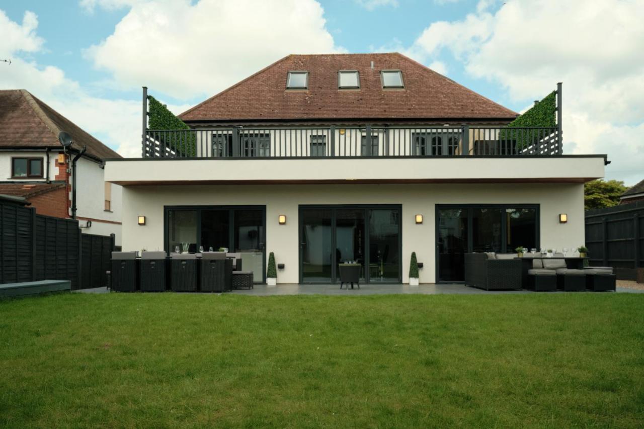 Modern Spacious House - Sleeps 16, Free Parking, Sun Terrace Nuneaton Exteriör bild