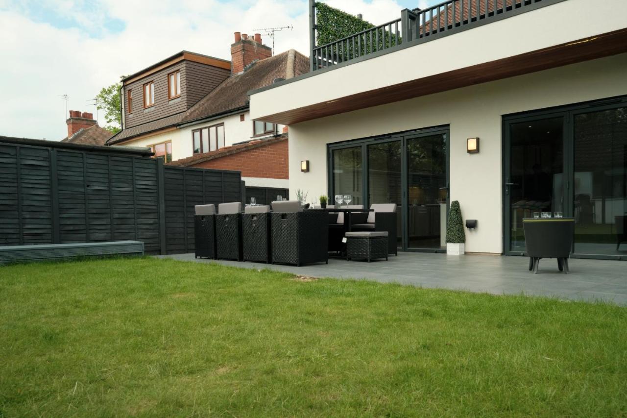 Modern Spacious House - Sleeps 16, Free Parking, Sun Terrace Nuneaton Exteriör bild