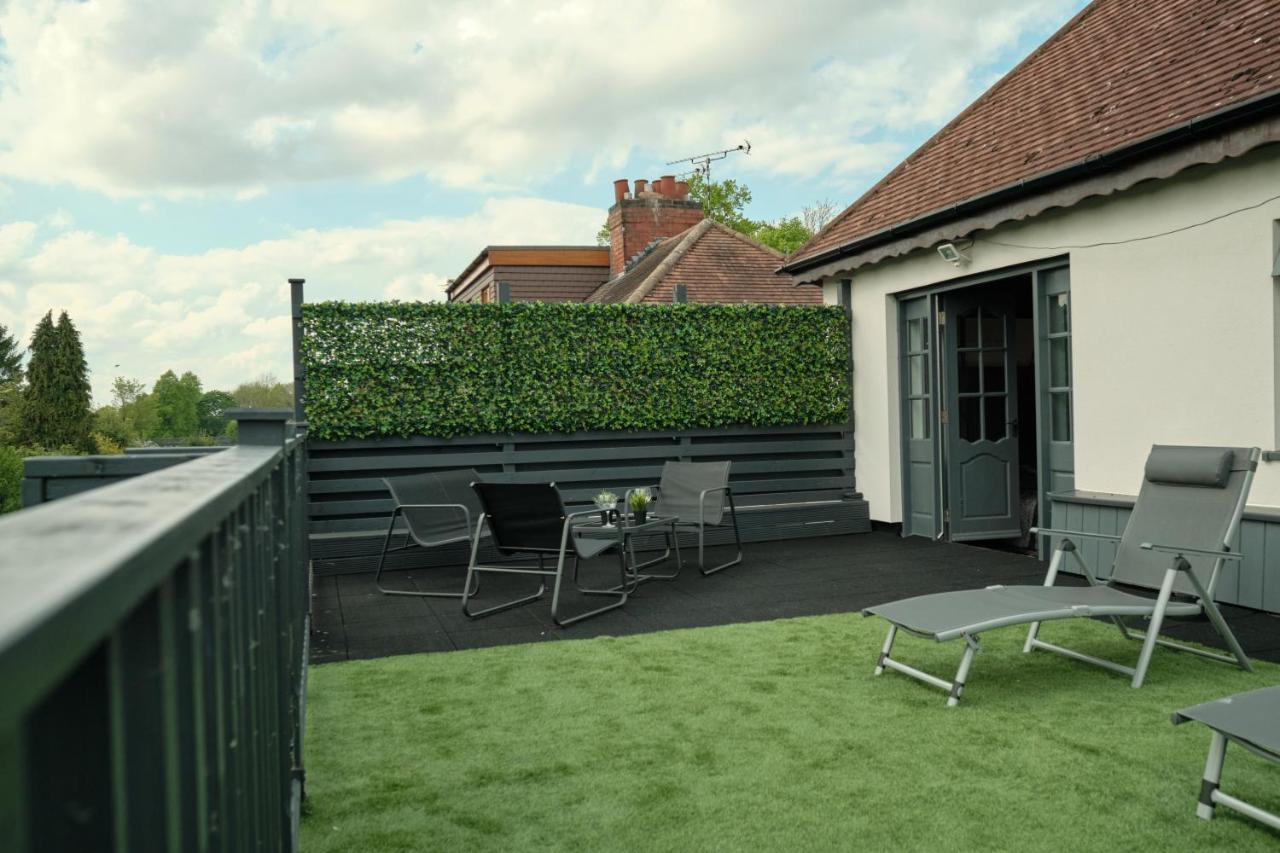 Modern Spacious House - Sleeps 16, Free Parking, Sun Terrace Nuneaton Exteriör bild